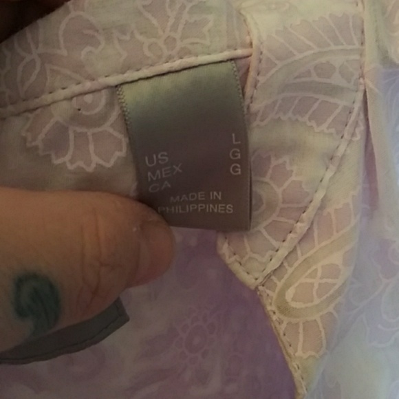 Liz Claiborne sheer button-down - Picture 4 of 4